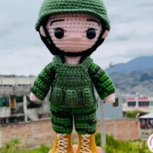 AMIGURUMI SOLDADO